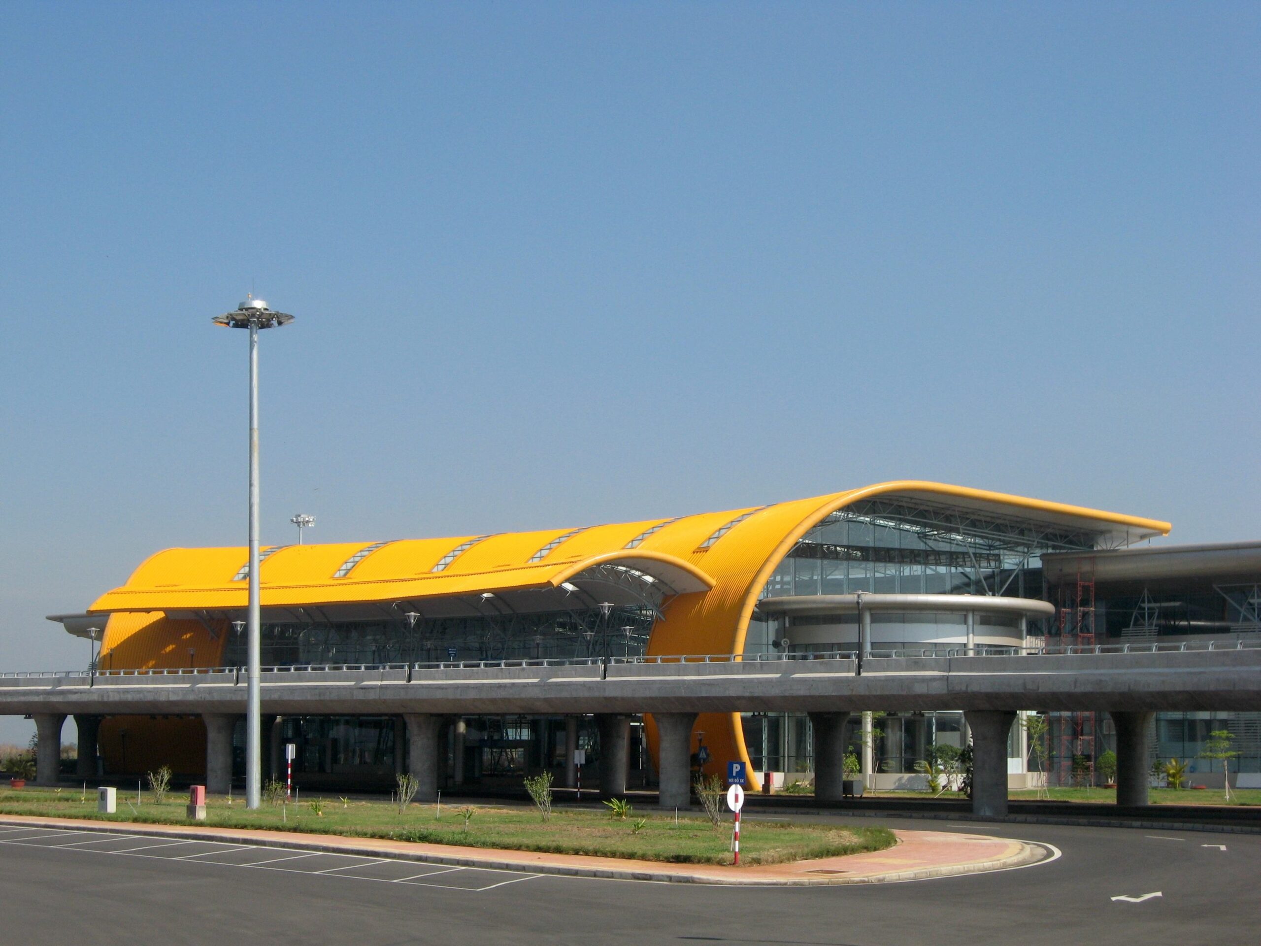 Vietnam Airport – Lien Khuong
