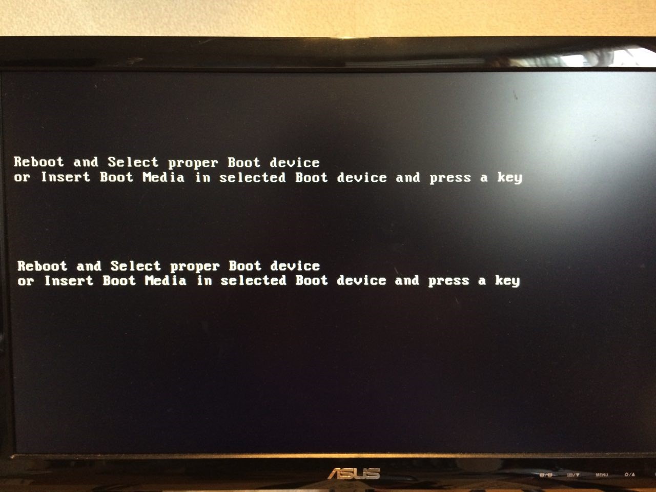 Fix error “Reboot and select proper boot device or insert boot media in selected boot device”